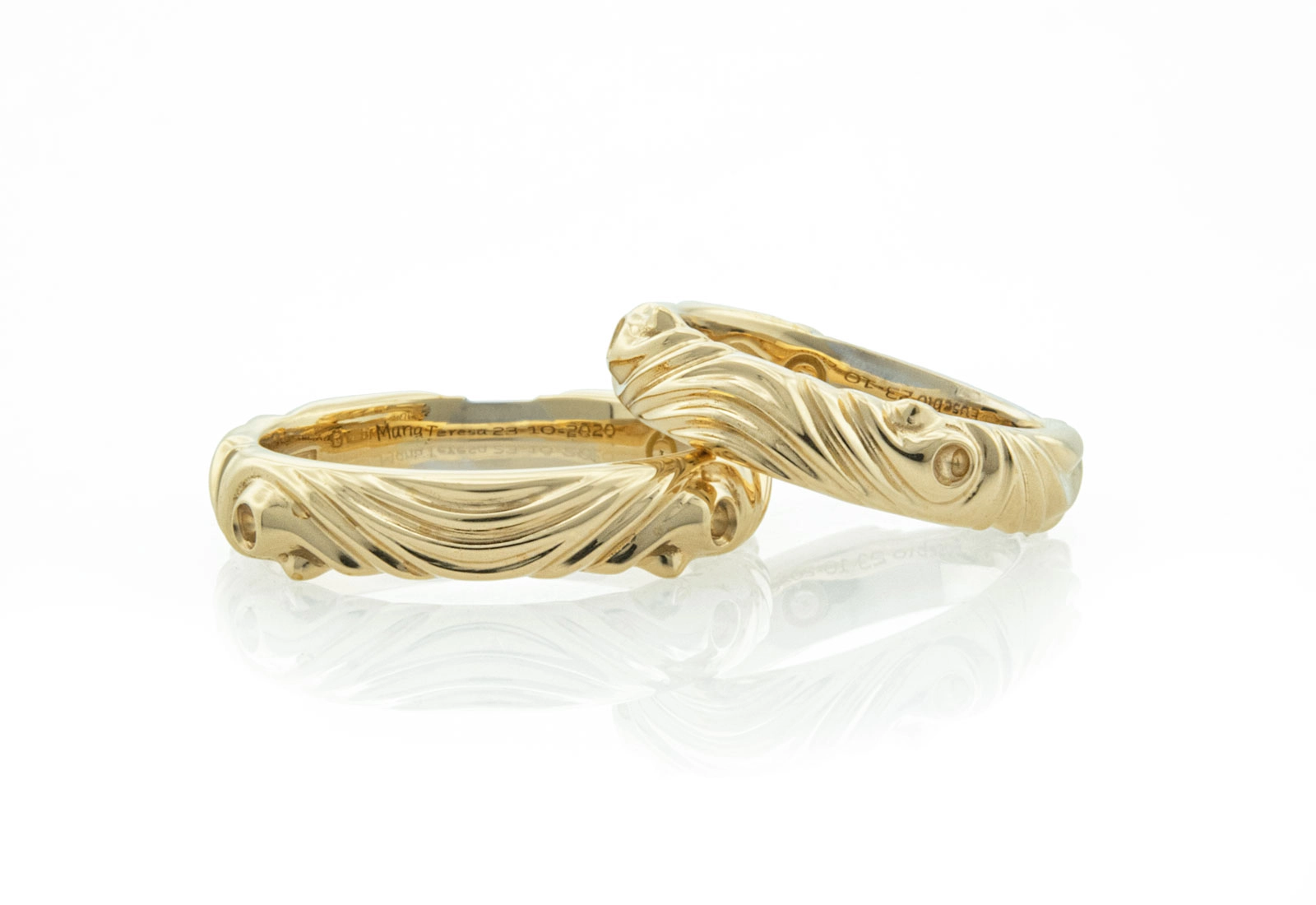 Bespoke narrative wedding rings Gnosi crafted by Antonio Colonna