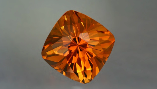 Citrino arancio sfaccettato con taglio cuscino