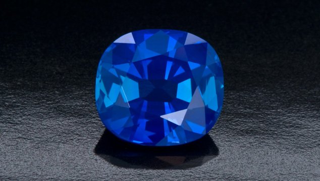 Zaffiro blu vellutato del Kashmir