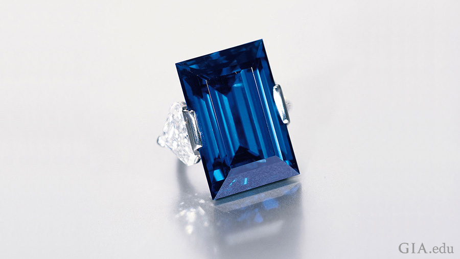 Anello con Rockefeller Sapphire
